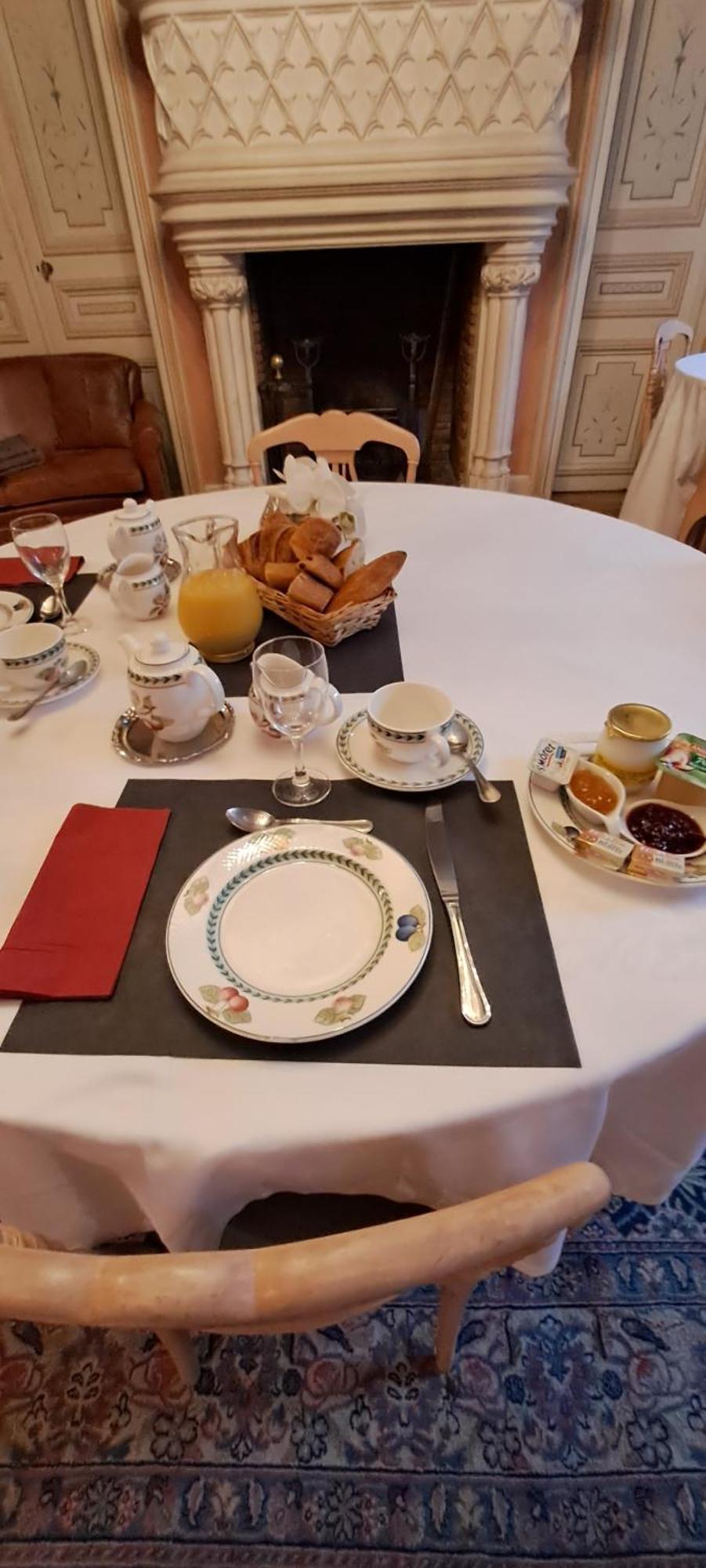 Hotel Particulier Des Canonniers แซ็ง-ก็องแต็ง ภายนอก รูปภาพ