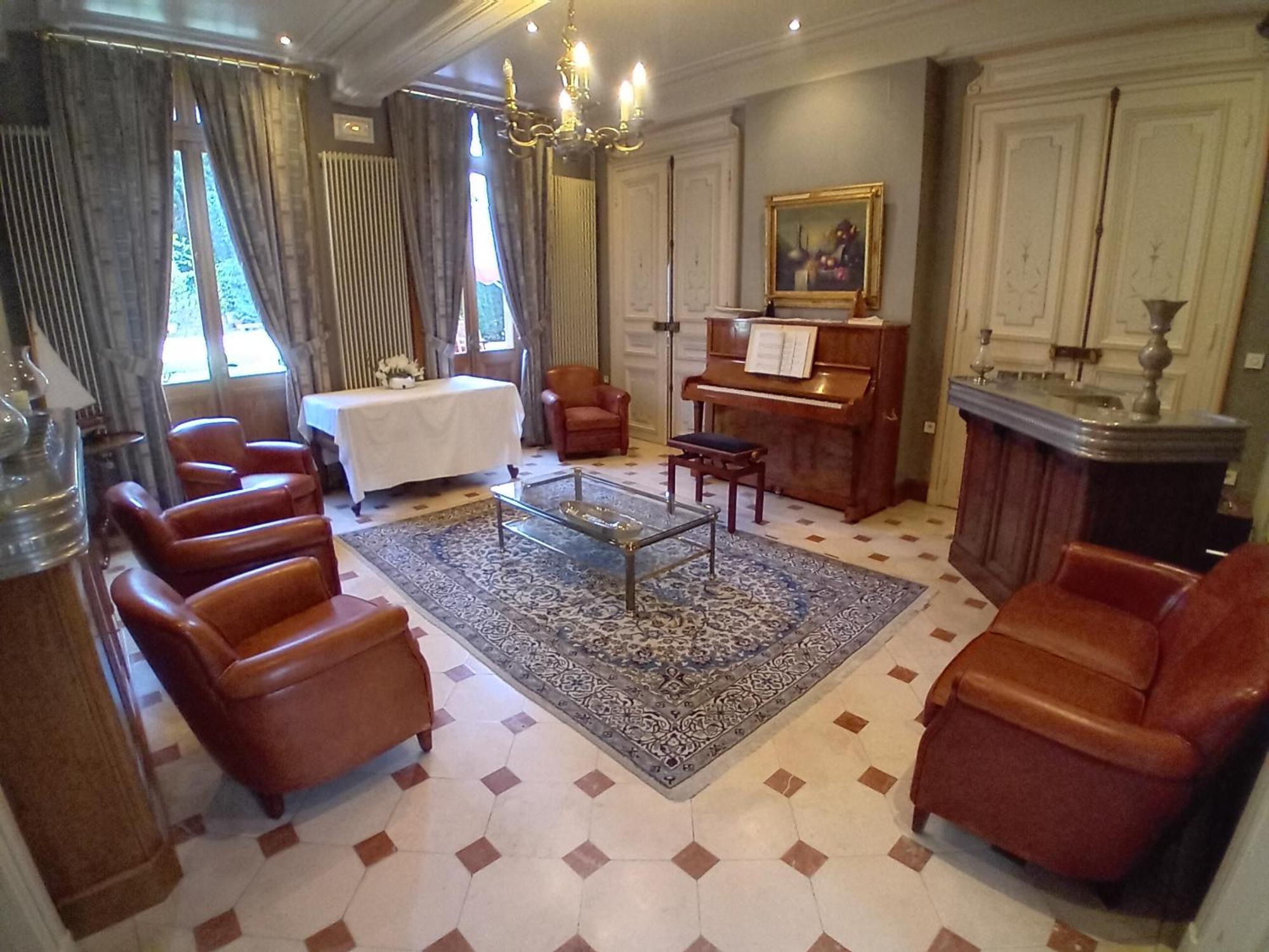 Hotel Particulier Des Canonniers แซ็ง-ก็องแต็ง ภายนอก รูปภาพ